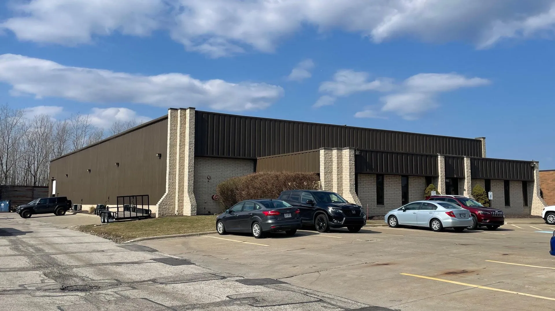 5290 Commerce Parkway West